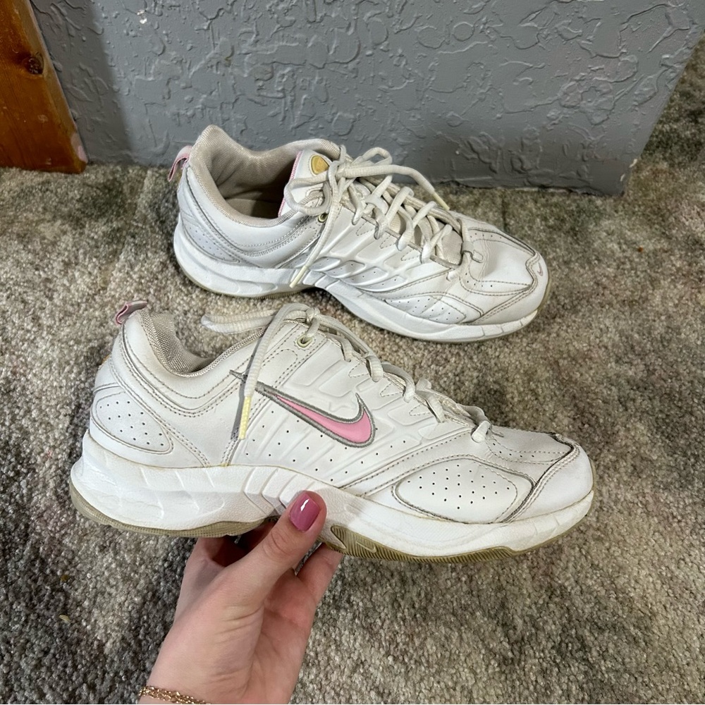 Vintage Nike Sneakers